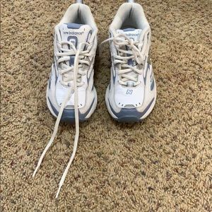 New balance shoes